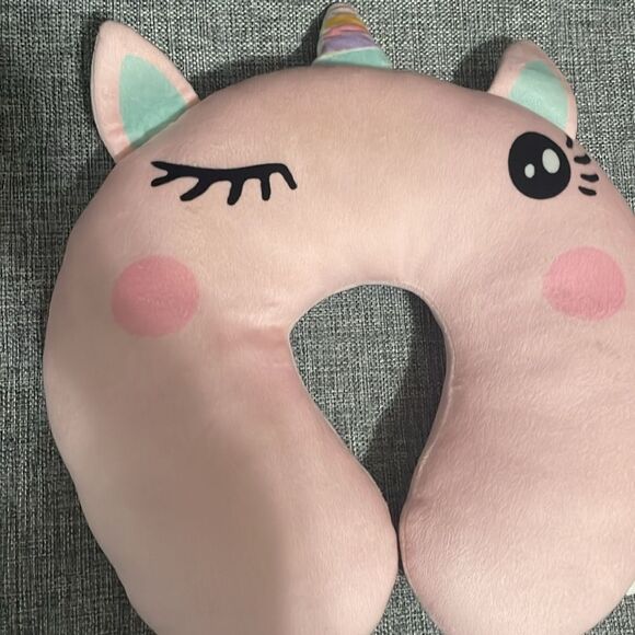 Prelovedd little girls pink unicorn horse head soft pillow rest - Picture 2 of 4